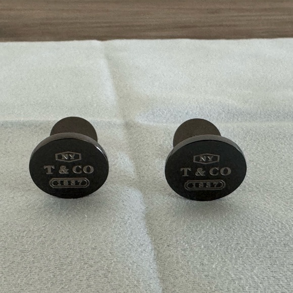 T & Co Titanium Cufflinks 1837 - Picture 1 of 7